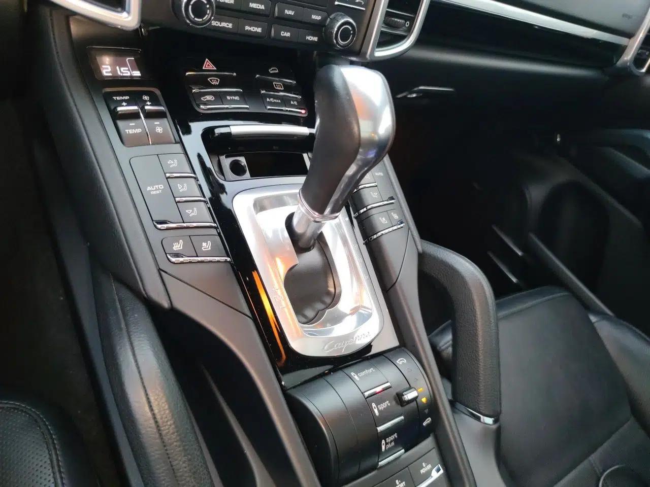 Porsche Cayenne E-Hybrid 2016 Cayenne S E-Hybrid 3.0T — миниатюра 14