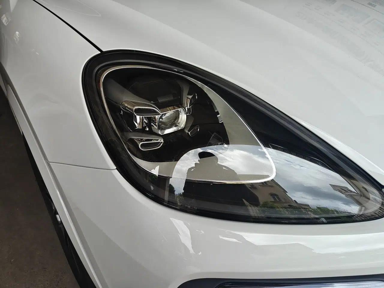 Porsche Cayenne E-Hybrid 2021 Cayenne E-Hybrid 2.0T — миниатюра 7