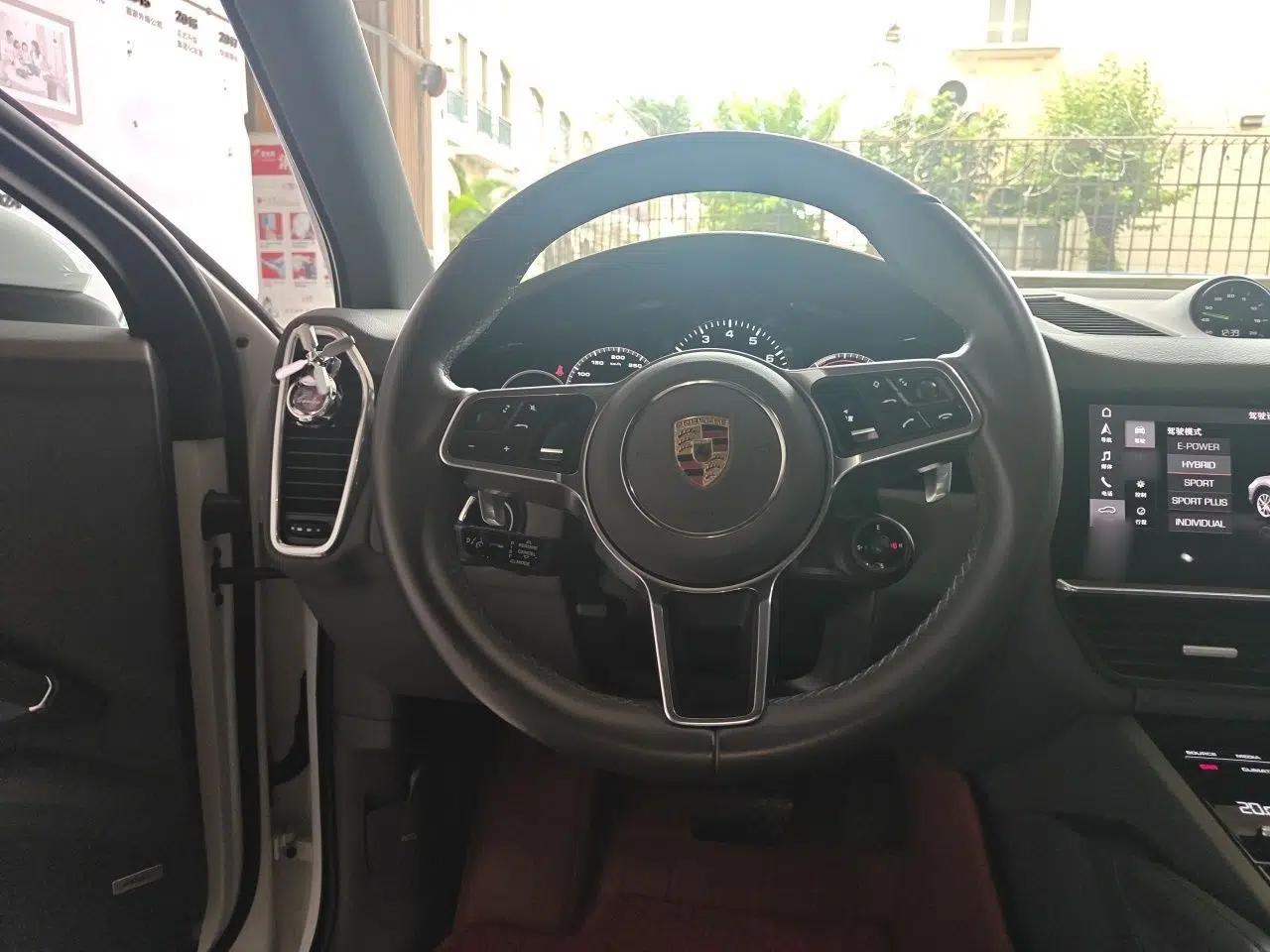 Porsche Cayenne E-Hybrid 2021 Cayenne E-Hybrid 2.0T — миниатюра 10