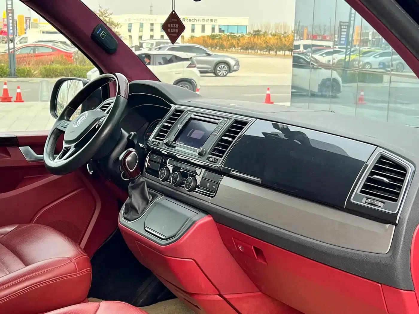 Caravelle 2018 2.0TSI 4WD Luxury 7-Seater — миниатюра 8
