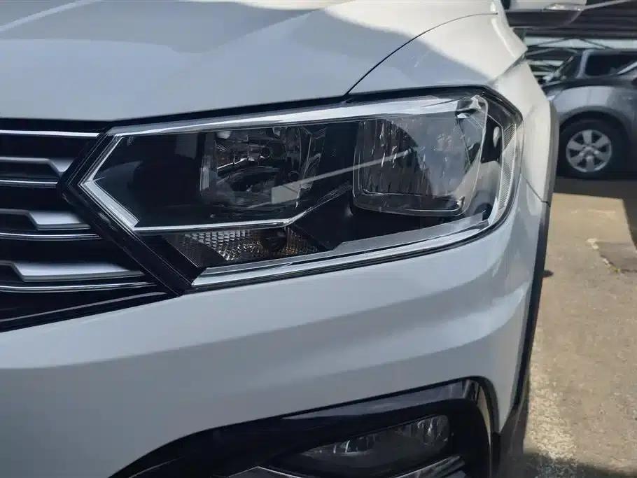 C-TREK 2018 1.5L Automatic Fashion Model — миниатюра 5