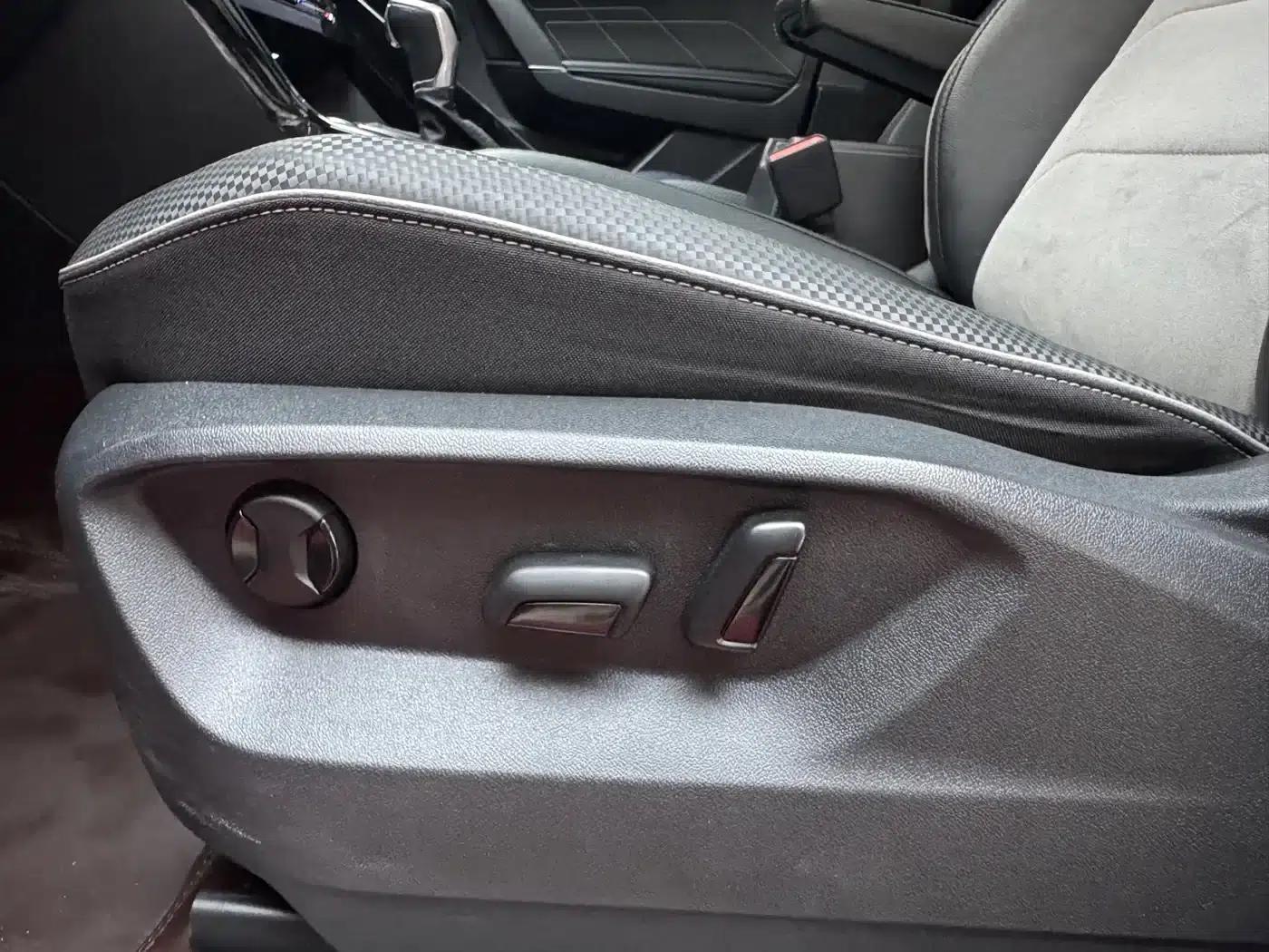 Tayron X 2020 380TSI AWD Powerful Intelligent Edition — миниатюра 20