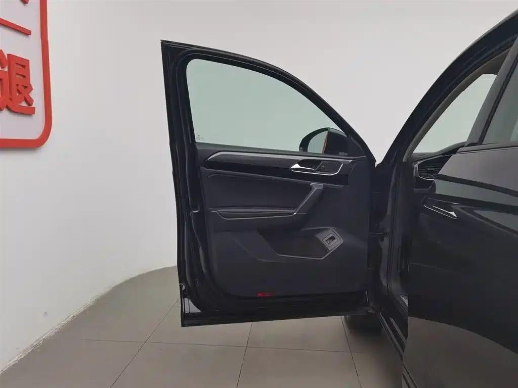 Tayron X 2020 330TSI 2WD Premium Intelligent Edition — миниатюра 8