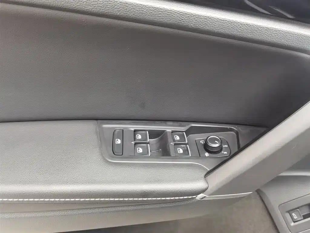 Tayron X 2020 330TSI 2WD Premium Intelligent Edition — миниатюра 9