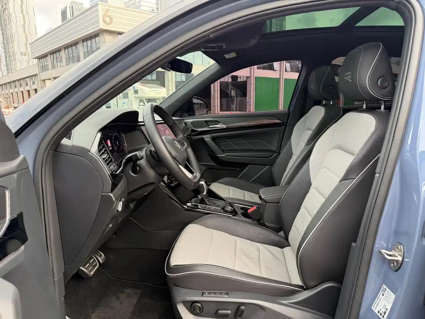 Tayron X 2020 380TSI AWD Premium Intelligent Edition — миниатюра 4