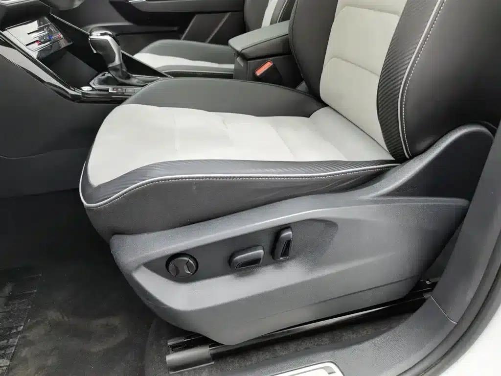 Tayron X 2023 330TSI 2WD Premium High-Performance Edition — миниатюра 20