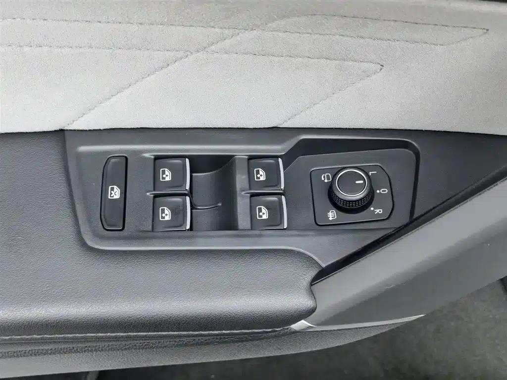 Tayron X 2023 330TSI 2WD Premium High-Performance Edition — миниатюра 9