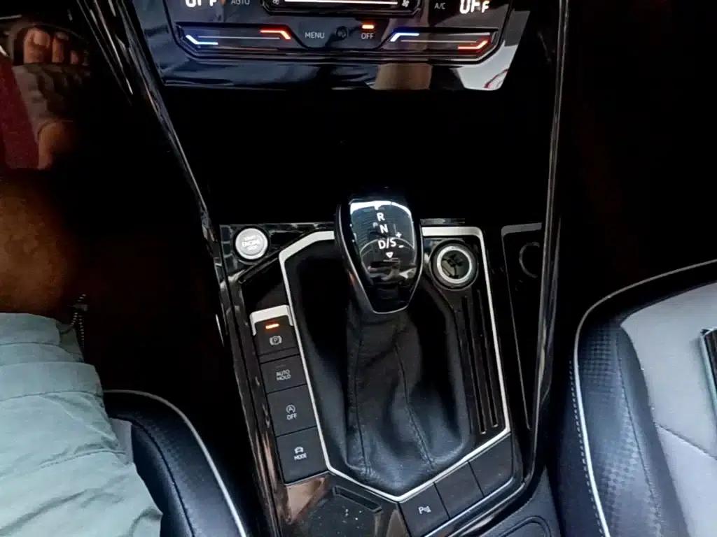 Tayron X 2020 330TSI 2WD Premium Intelligent Edition — миниатюра 14