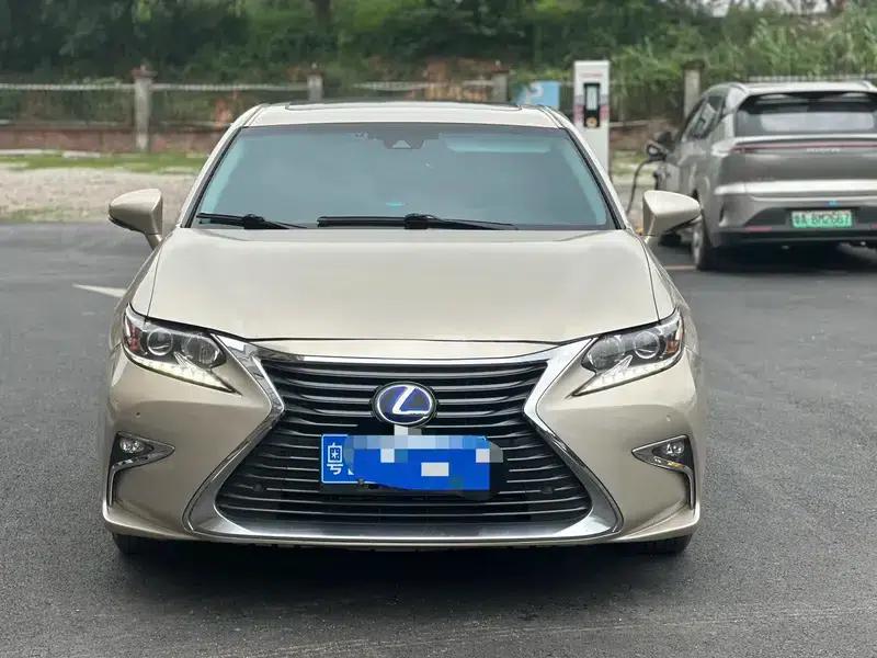 Lexus ES 2015 300h Comfort Edition — миниатюра 2