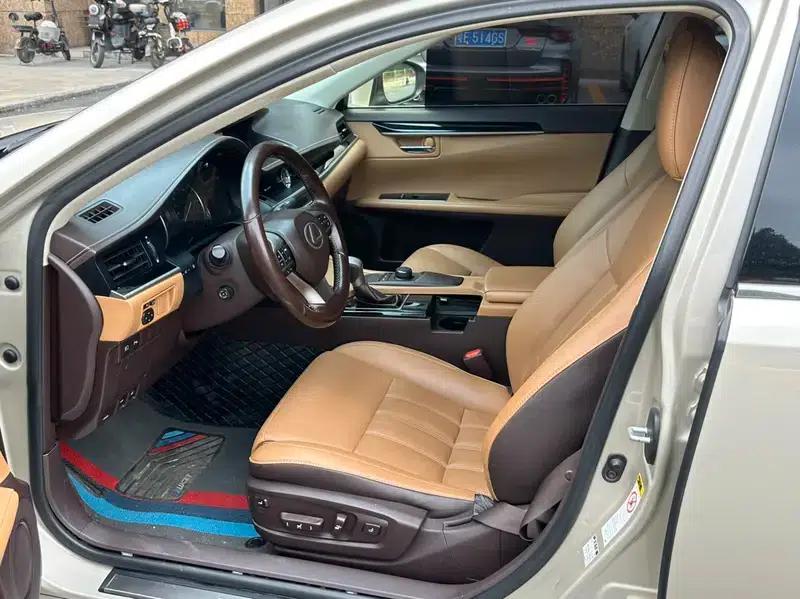 Lexus ES 2015 300h Comfort Edition — миниатюра 13