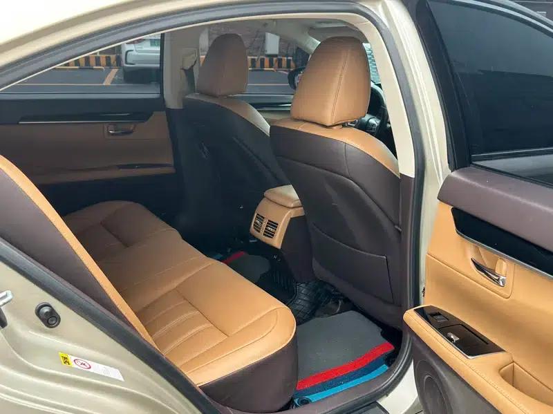 Lexus ES 2015 300h Comfort Edition — миниатюра 15