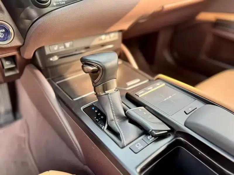 Lexus ES 2020 300h Premium Edition (China VI Emission Standard) — миниатюра 7