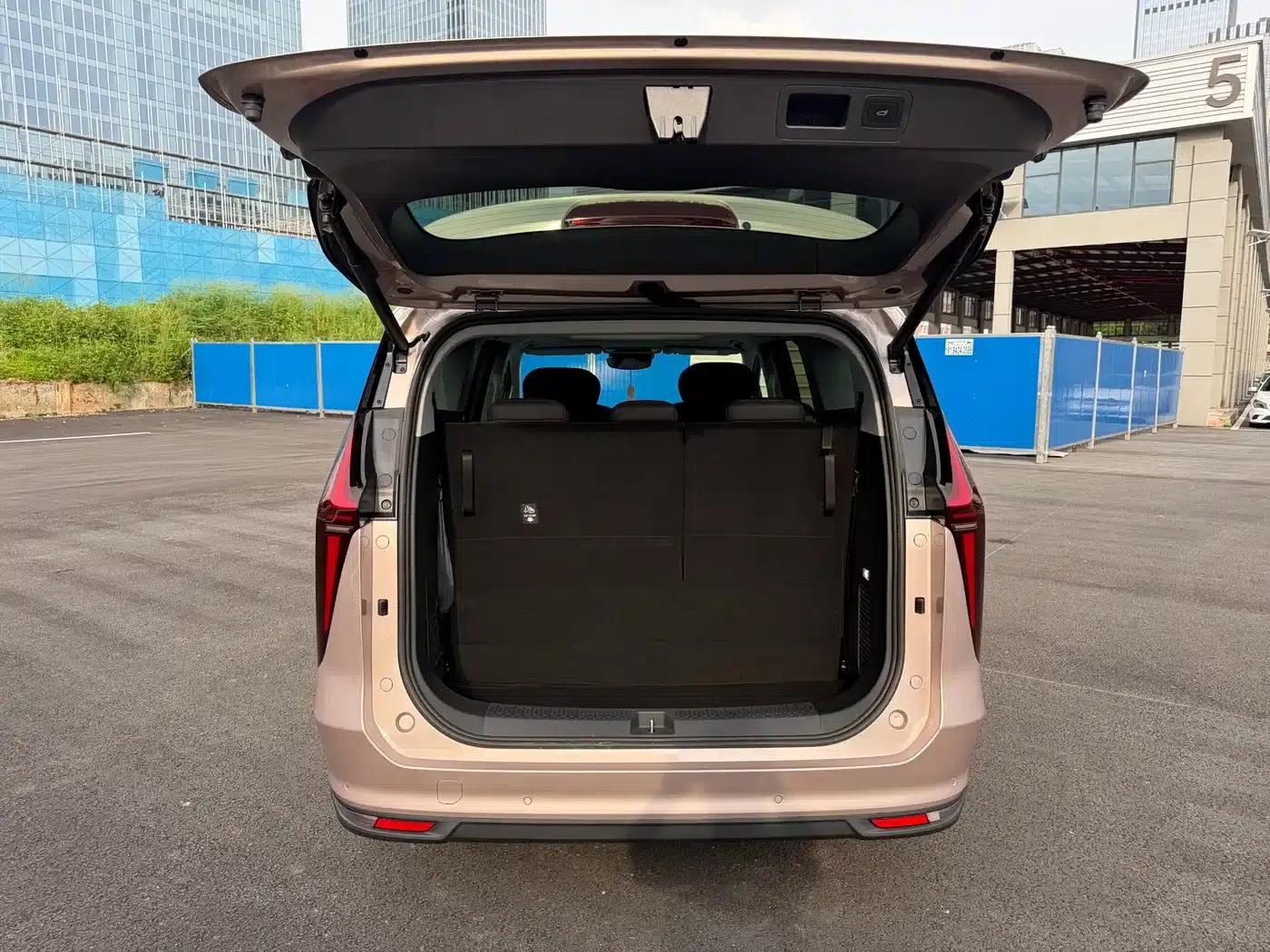 Maxus G70 2024 2.0T Automatic Flagship Edition 7-Seater — миниатюра 15