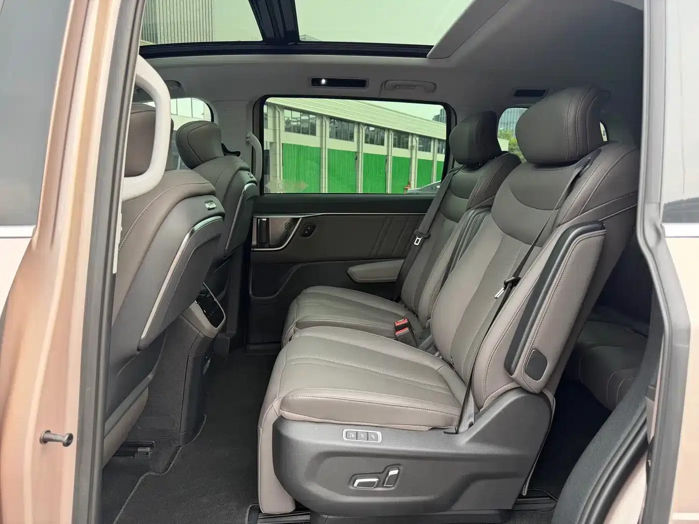 Maxus G70 2024 2.0T Automatic Flagship Edition 7-Seater — миниатюра 5