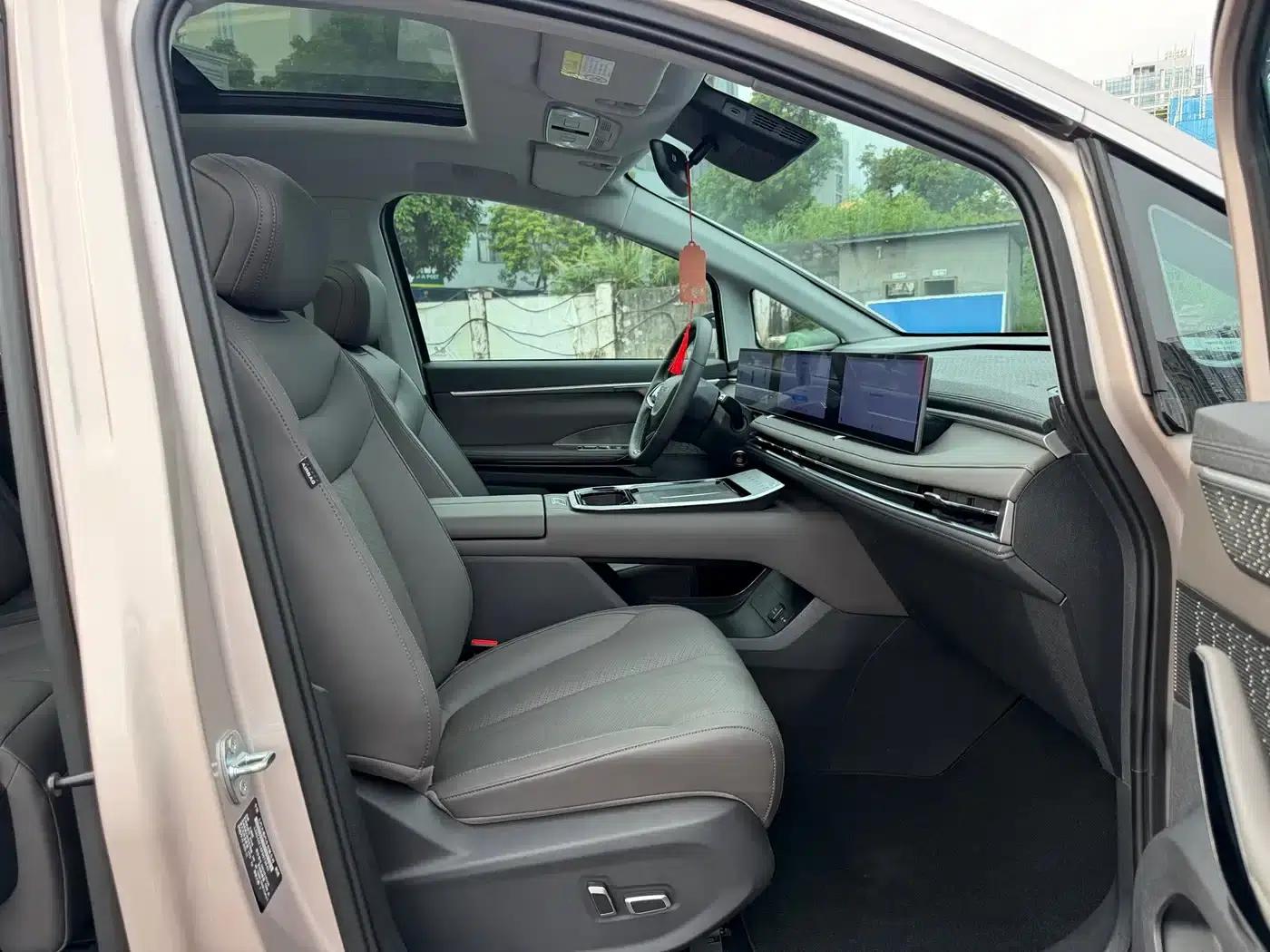 Maxus G70 2024 2.0T Automatic Flagship Edition 7-Seater — миниатюра 9