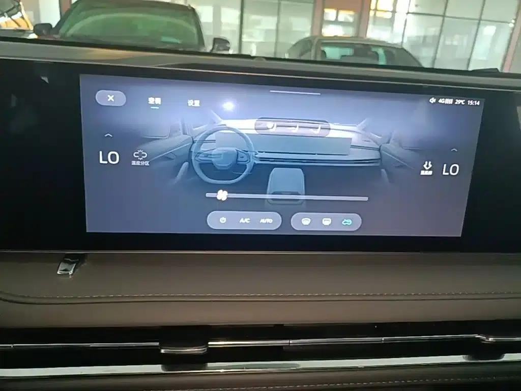 Maxus G70 2024 2.0T Automatic Luxury Edition 7-seater — миниатюра 13