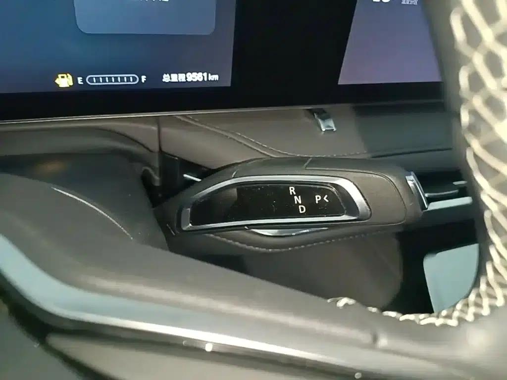 Maxus G70 2024 2.0T Automatic Luxury Edition 7-seater — миниатюра 14