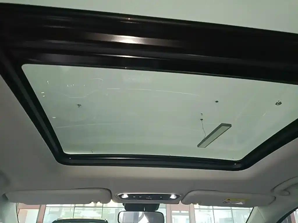 Maxus G70 2024 2.0T Automatic Luxury Edition 7-seater — миниатюра 18