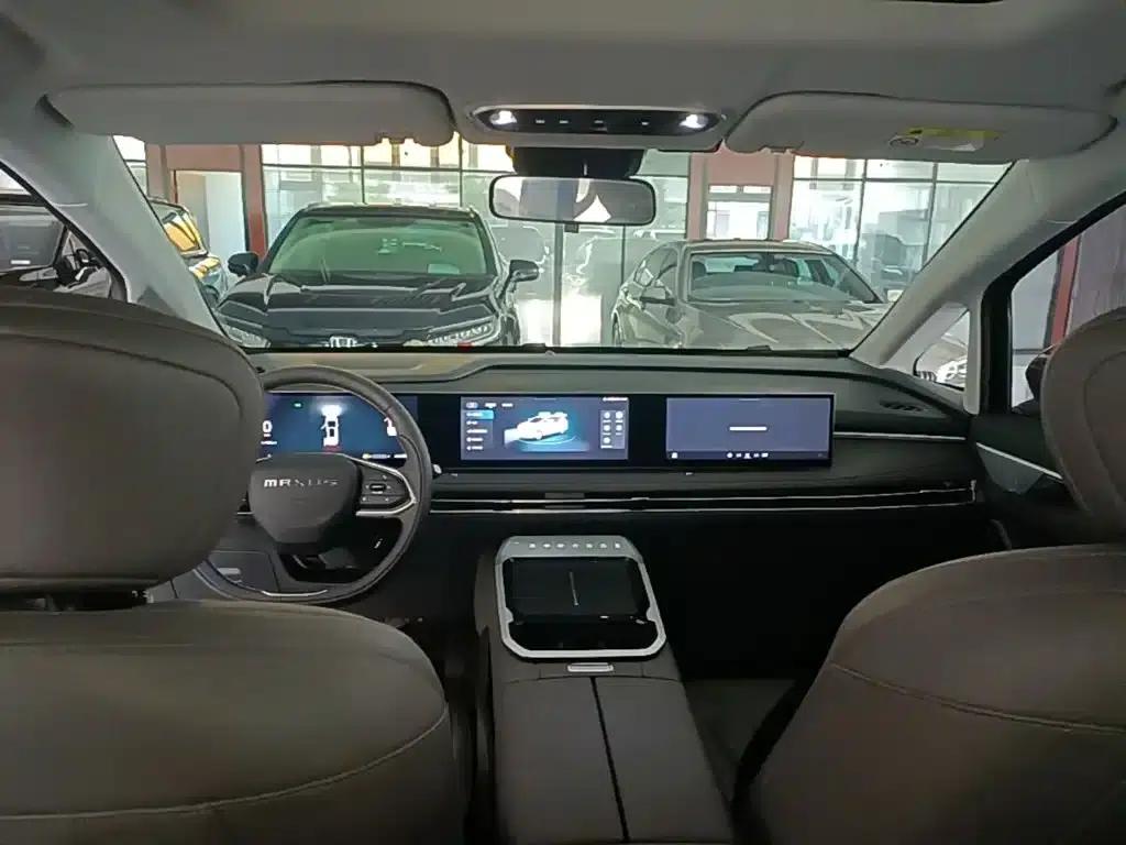 Maxus G70 2024 2.0T Automatic Luxury Edition 7-seater — миниатюра 10