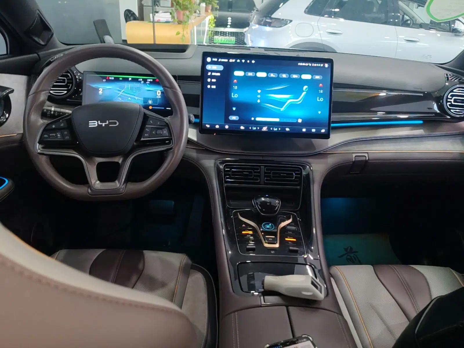 BYD Frigate 07 2024 HONOR Edition DM-i 205KM Flagship Model — миниатюра 12