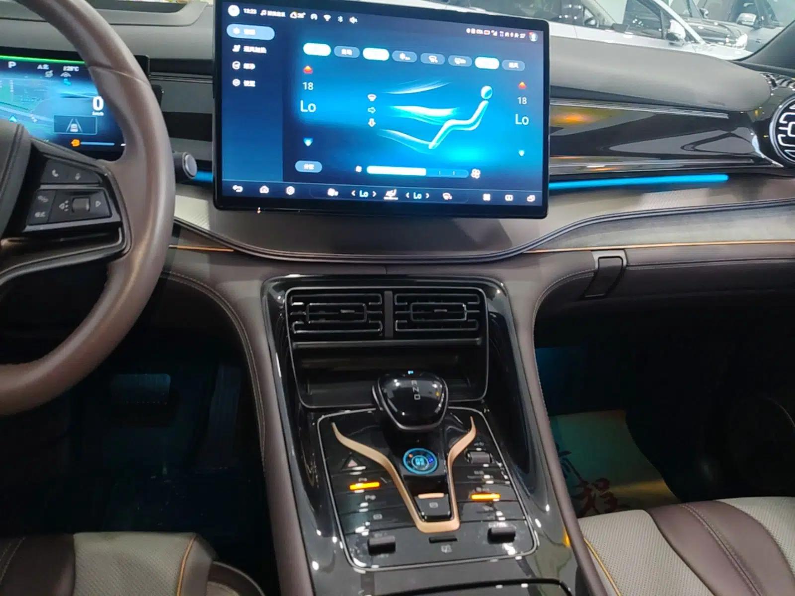 BYD Frigate 07 2024 HONOR Edition DM-i 205KM Flagship Model — миниатюра 15