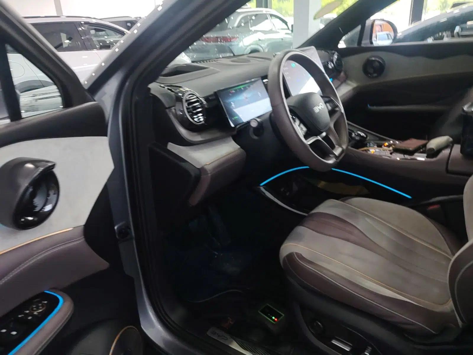 BYD Frigate 07 2024 HONOR Edition DM-i 205KM Flagship Model — миниатюра 18
