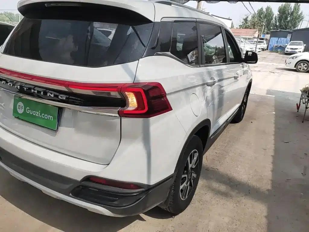 Fengxing T5 2022 Grand Edition 1.6L Manual Dream Edition (5-seater) — миниатюра 8