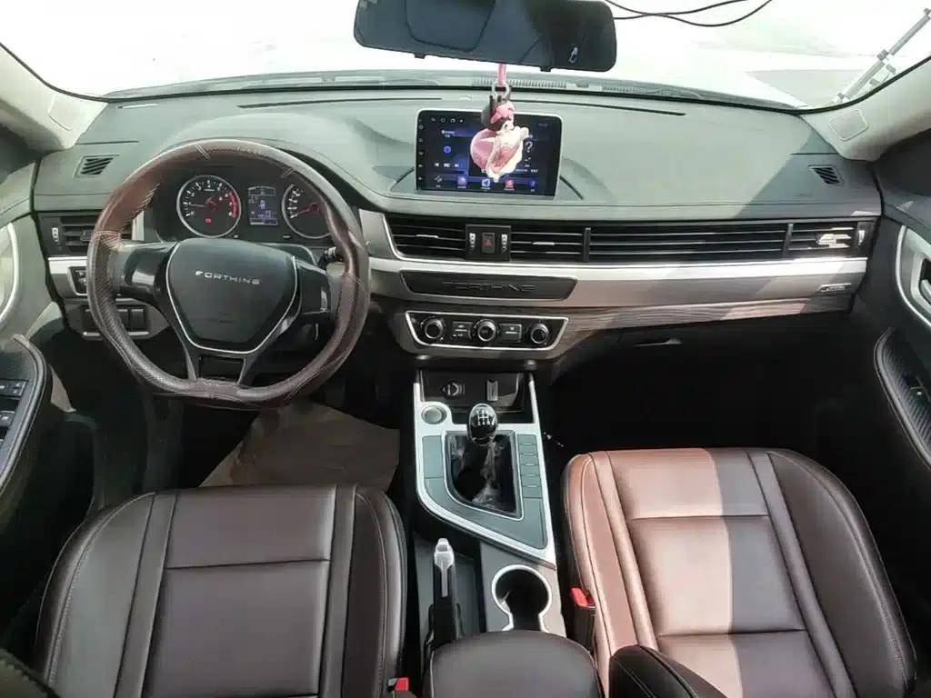 Fengxing T5 2022 Grand Edition 1.6L Manual Dream Edition (5-seater) — миниатюра 10
