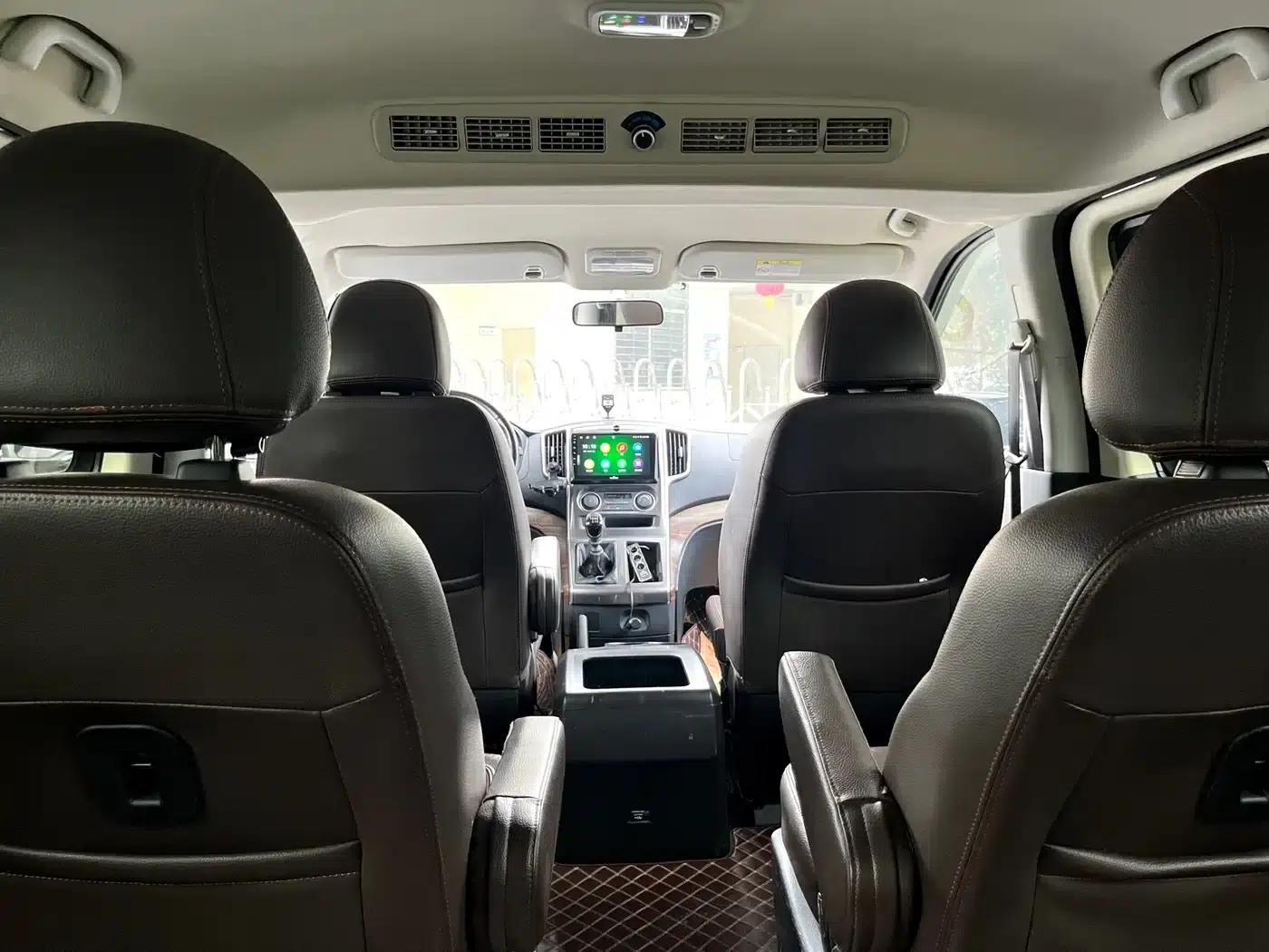 Lingzhi PLUS 2021 2.0L Manual Deluxe 7-Seater — миниатюра 10