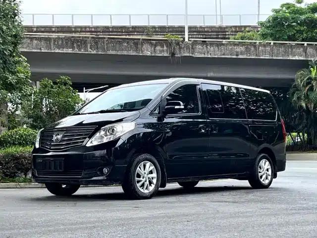 Lingzhi PLUS 2021 2.0L Manual Deluxe 7-Seater