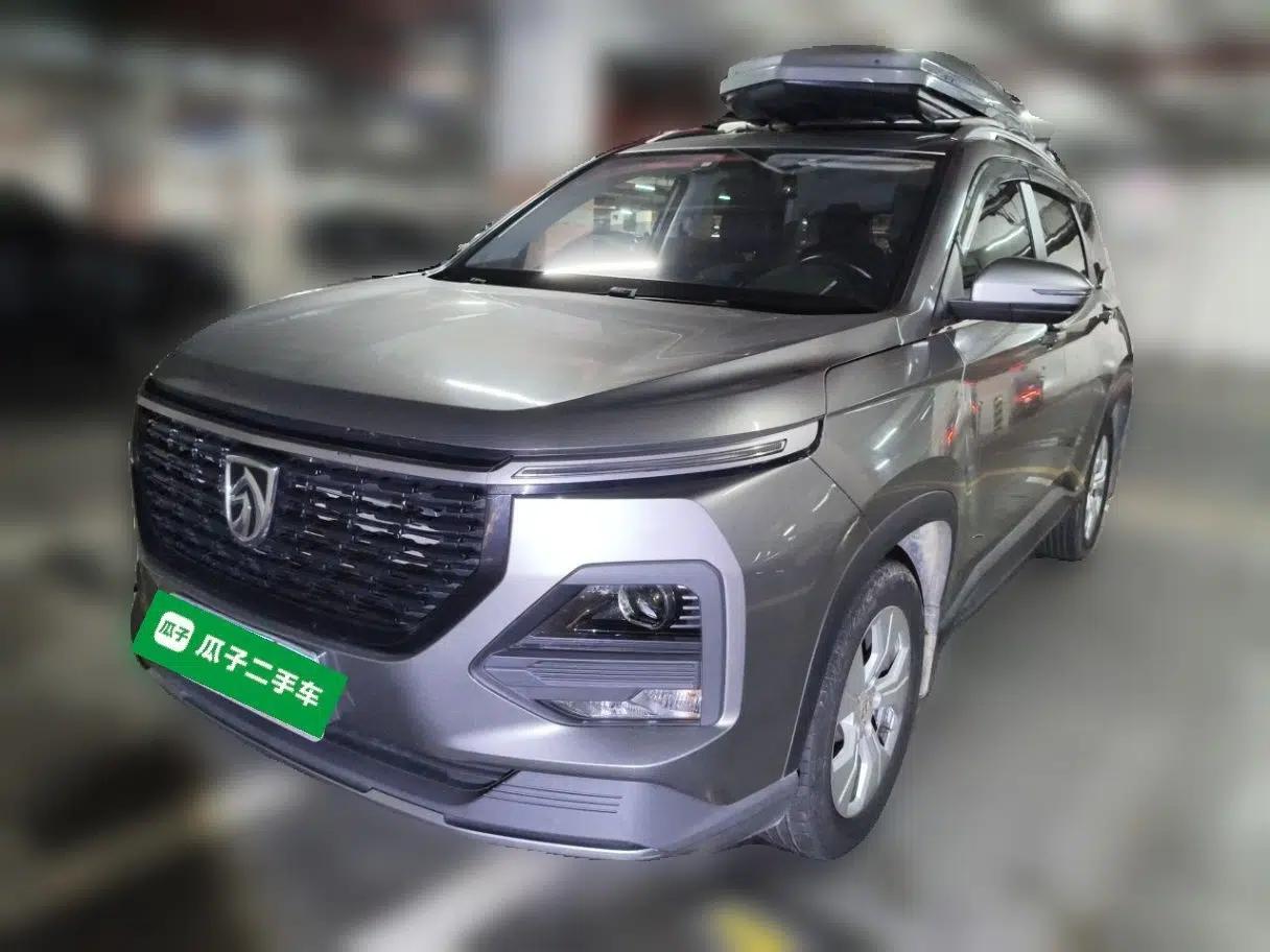 Baojun 530 2020 1.5T Manual Luxury Version 6 Seats — миниатюра 1