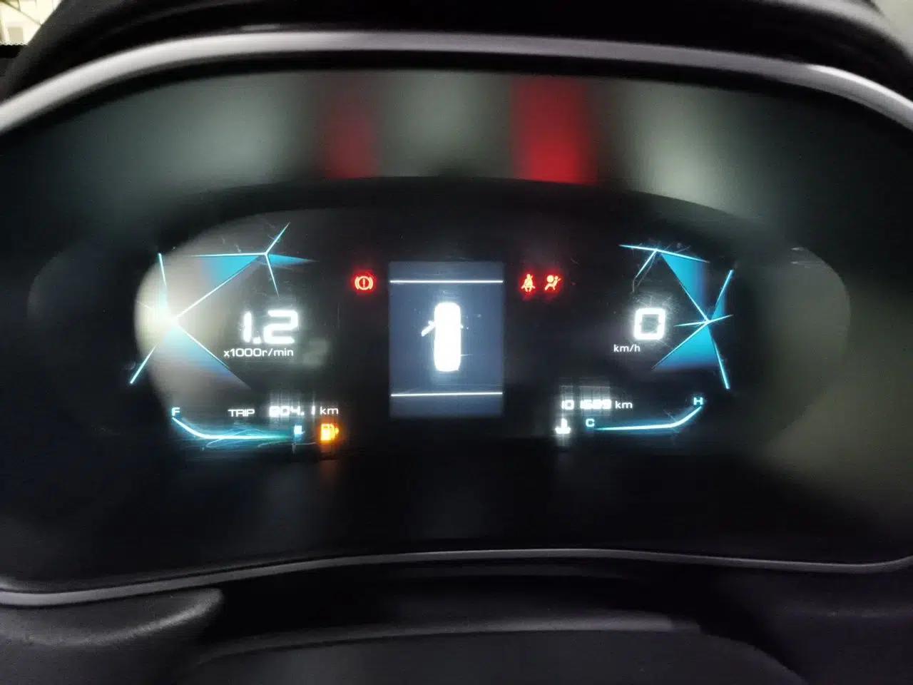 Baojun 530 2020 1.5T Manual Luxury Version 6 Seats — миниатюра 8