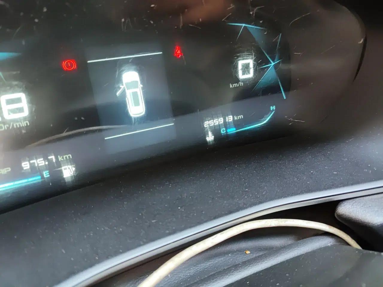 Baojun 530 2020 1.5T Manual Luxury Version 6 Seats — миниатюра 12