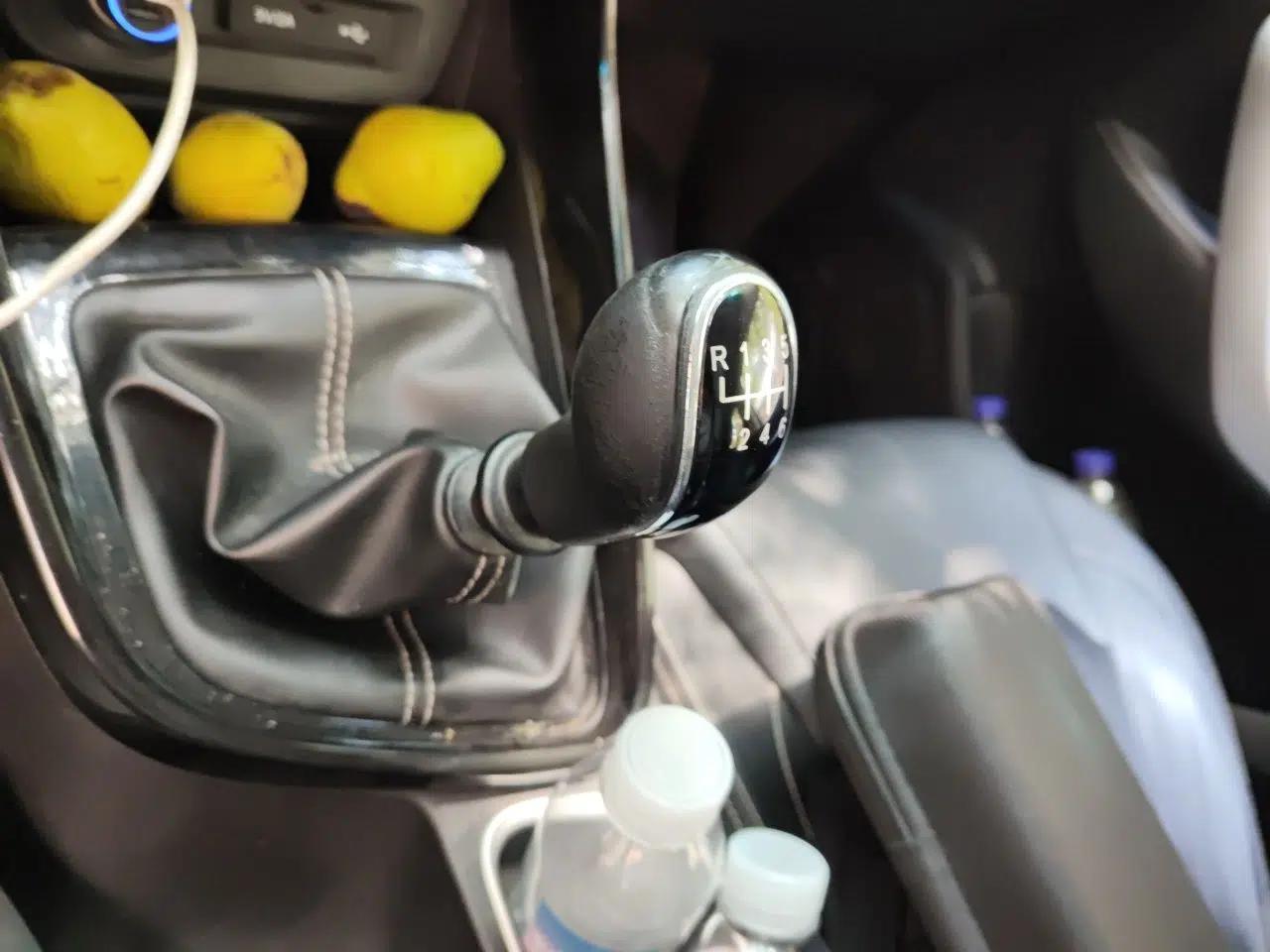 Baojun 530 2020 1.5T Manual Luxury Version 6 Seats — миниатюра 14