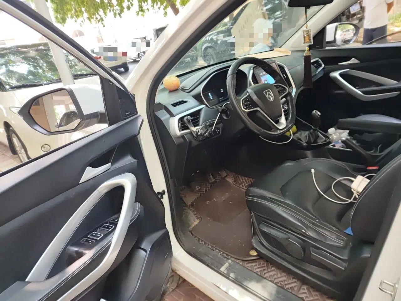Baojun 530 2020 1.5T Manual Luxury Version 6 Seats — миниатюра 16
