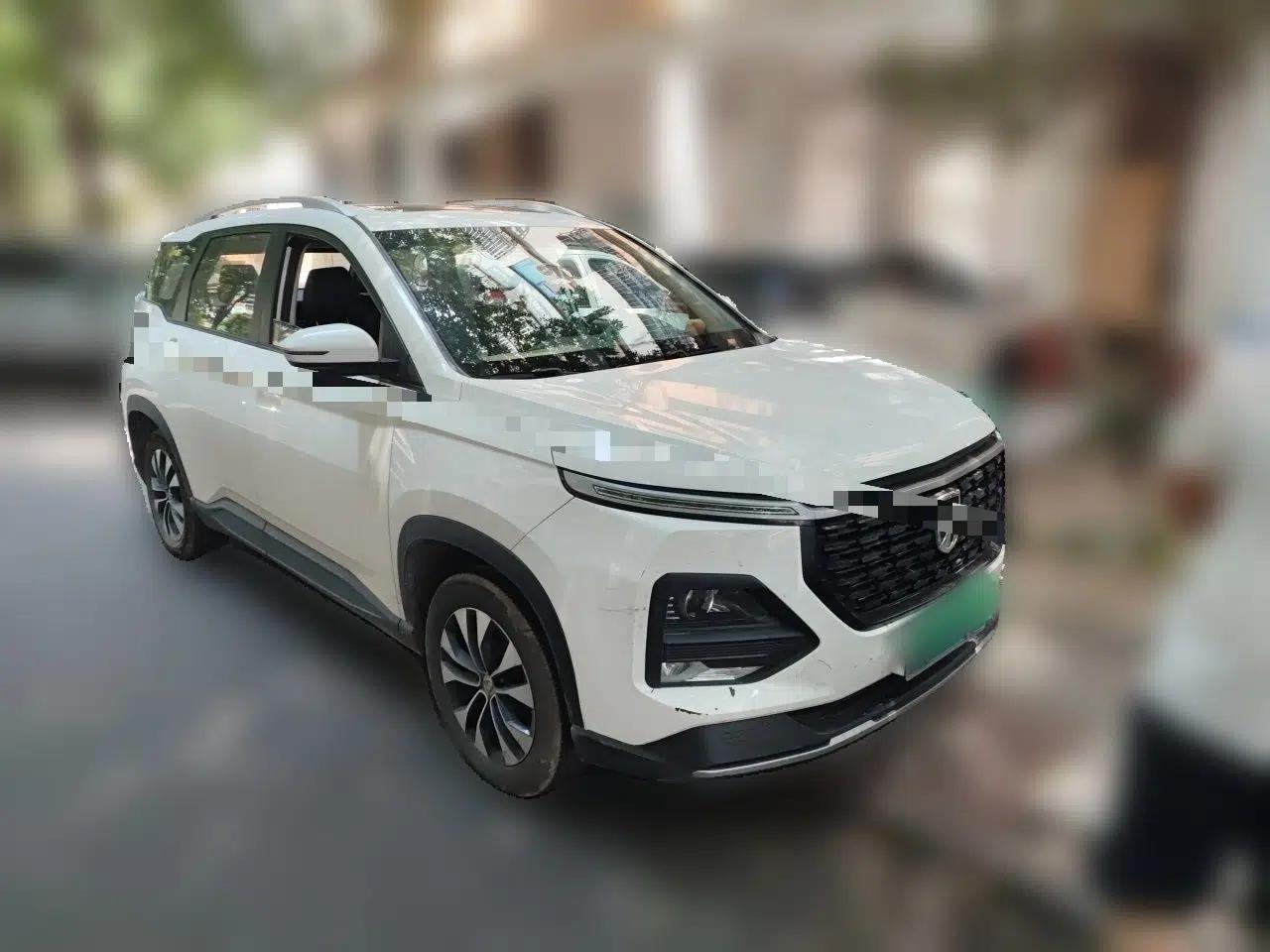 Baojun 530 2020 1.5T Manual Luxury Version 6 Seats — миниатюра 3