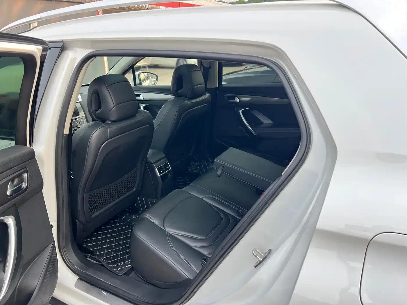 DS 6 2016 1.6T Luxury Edition THP160 — миниатюра 13