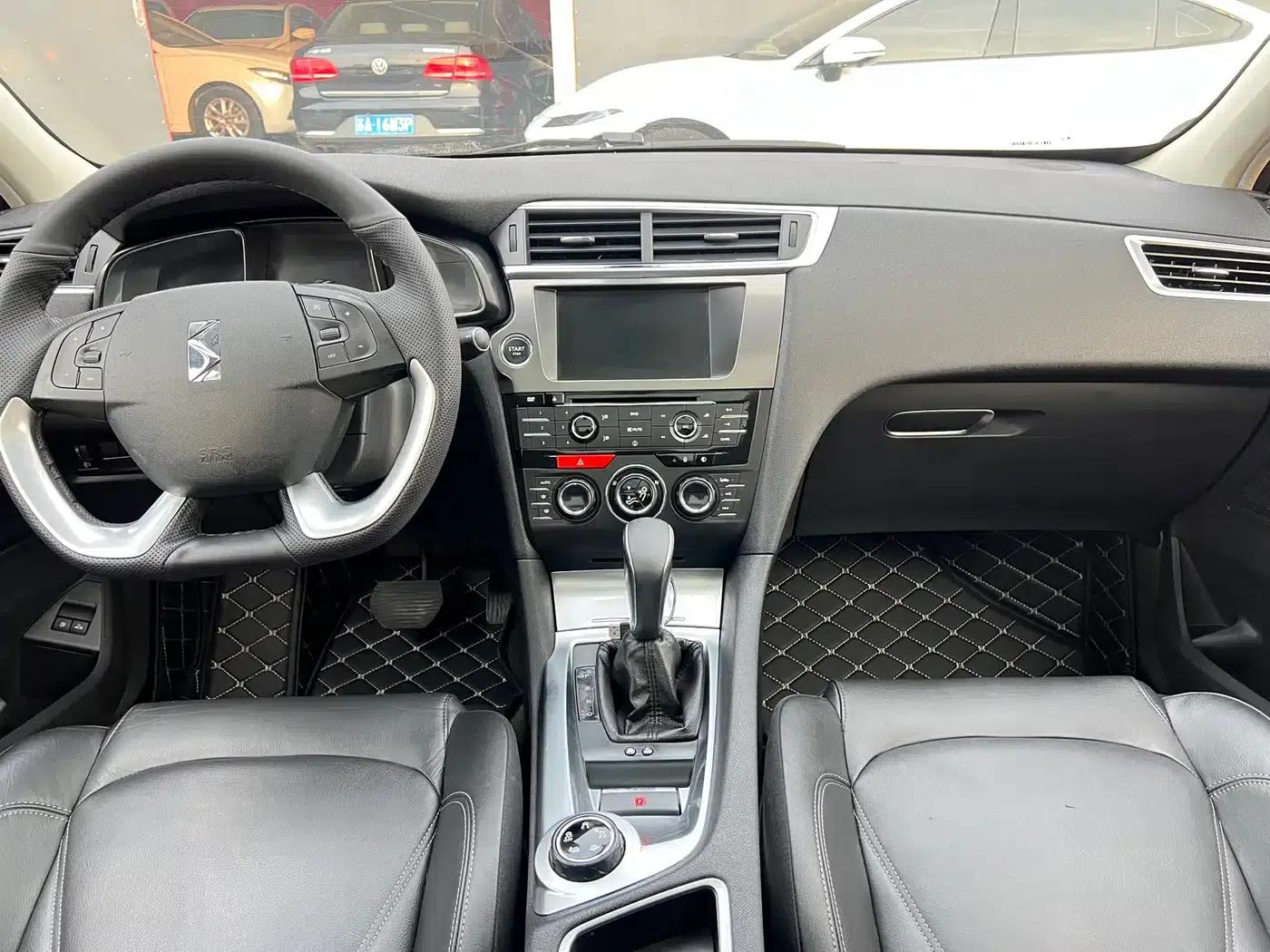 DS 6 2016 1.6T Luxury Edition THP160 — миниатюра 16