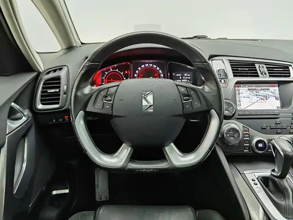 DS 5 2015 1.6T Luxury Edition THP160 — миниатюра 11