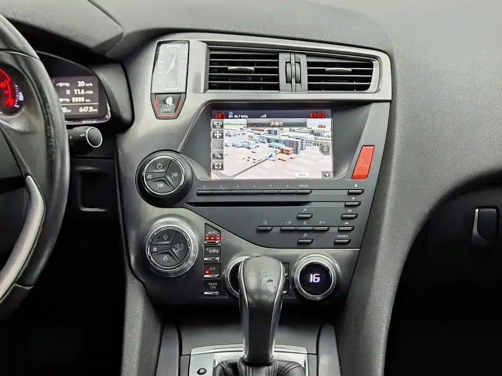 DS 5 2015 1.6T Luxury Edition THP160 — миниатюра 12