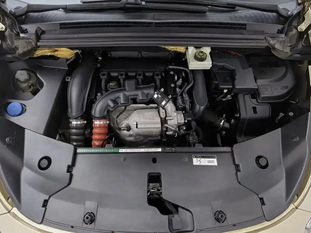 DS 5 2015 1.6T Luxury Edition THP160 — миниатюра 6
