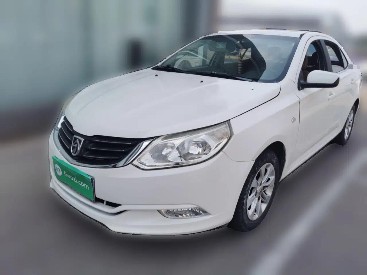 Baojun 630 2013 1.5L manual Elite version — миниатюра 1