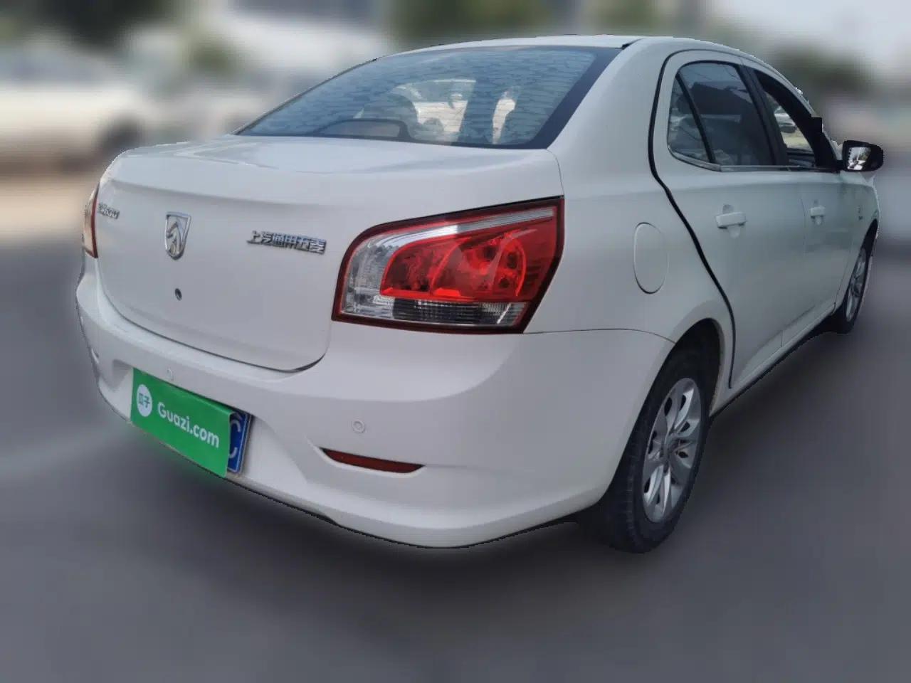 Baojun 630 2013 1.5L manual Elite version — миниатюра 6