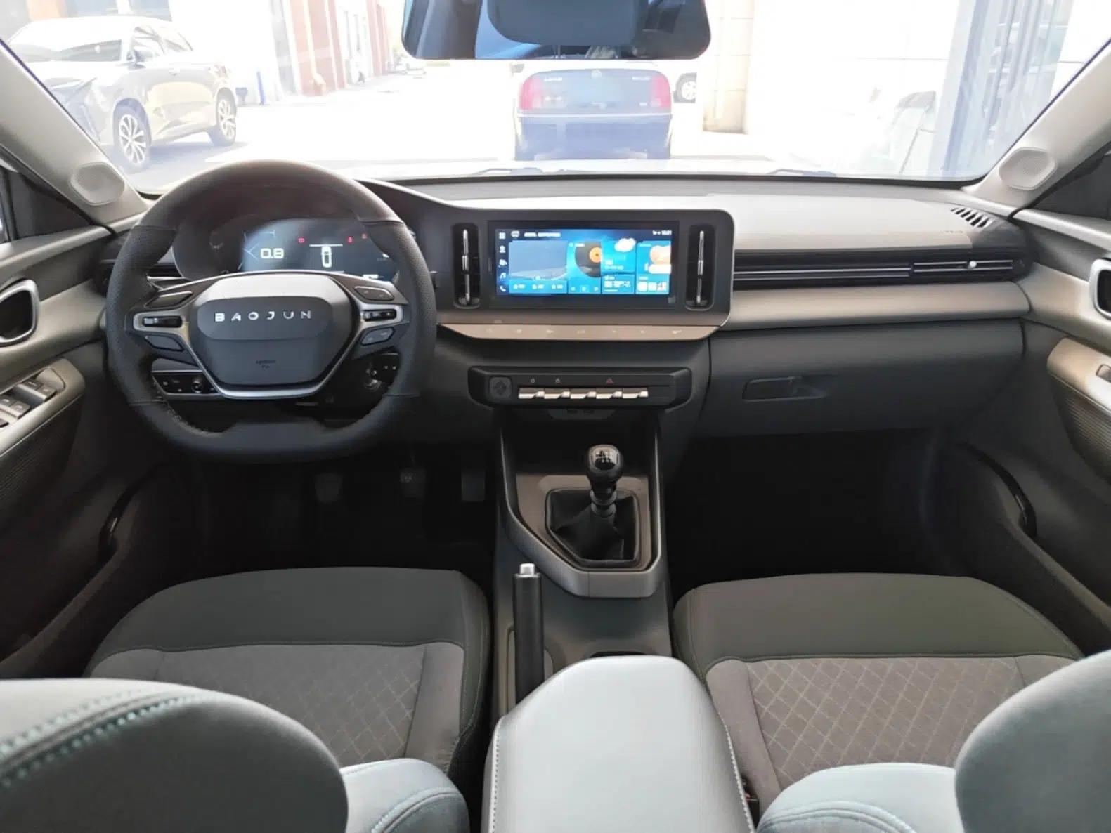 Baojun RC-5 2020 1.5L Manual Zhiyao Elite Edition — миниатюра 12