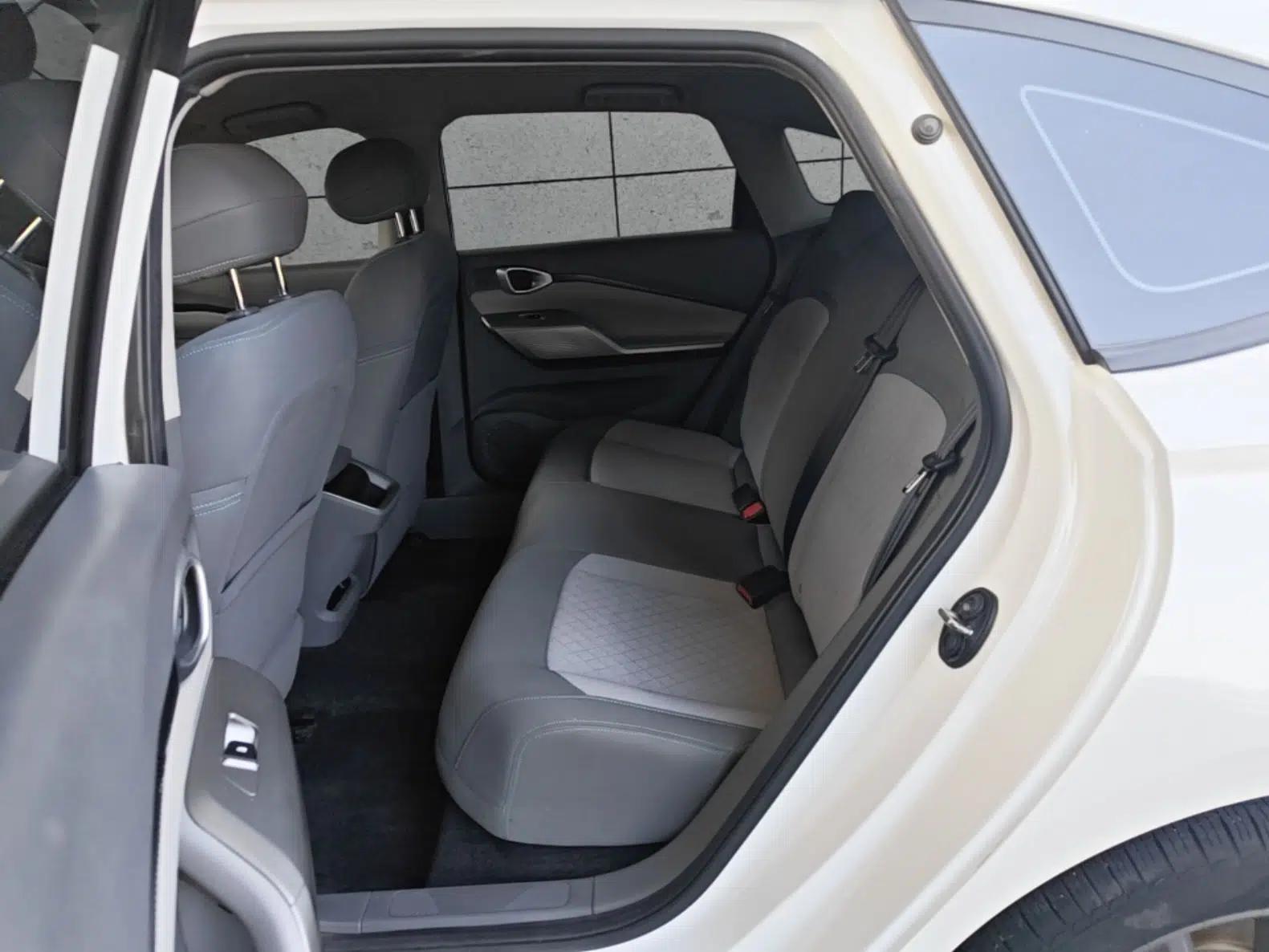 Baojun RC-5 2020 1.5L Manual Zhiyao Elite Edition — миниатюра 20