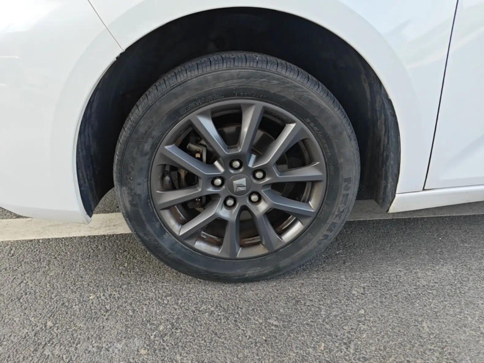 Baojun RC-5 2020 1.5L Manual Zhiyao Elite Edition — миниатюра 10