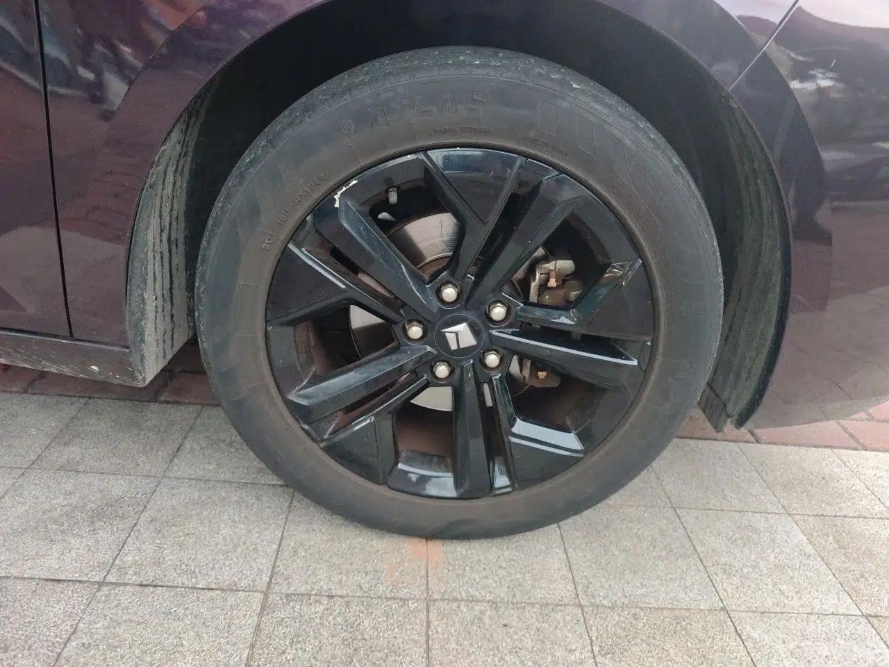 Baojun Valli 2021 1.5T Naqu Starry Sky CVT Flagship Model — миниатюра 8