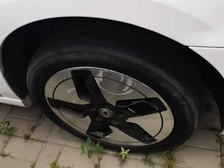 Dongfeng Fengshen E70 2021 500 Super Enjoy Edition — миниатюра 6