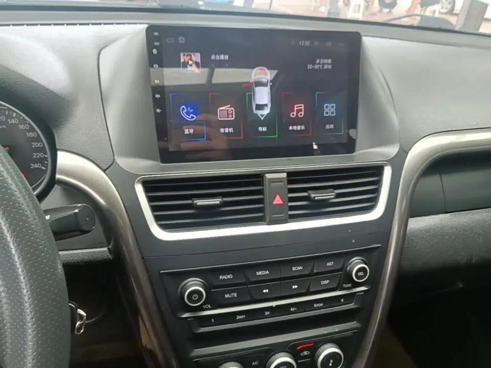 Bestune X80 2017 2.0L automatic Technology trim level — миниатюра 15