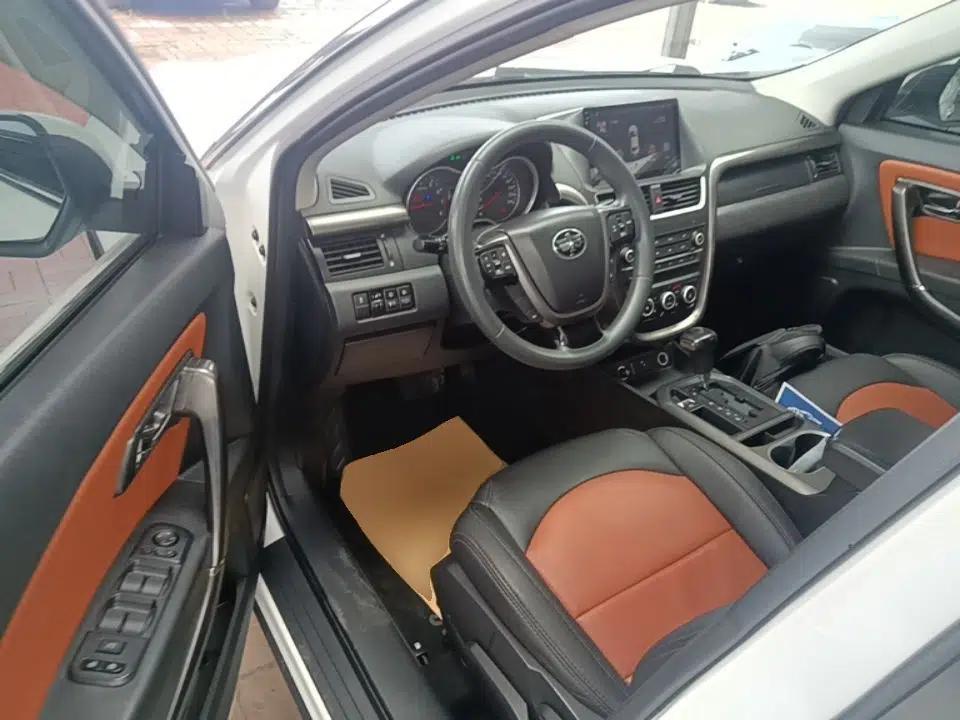 Bestune X80 2017 2.0L automatic Technology trim level — миниатюра 18
